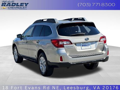 Used 2017 Subaru Outback 2.5i Premium AWD/4WD image 3