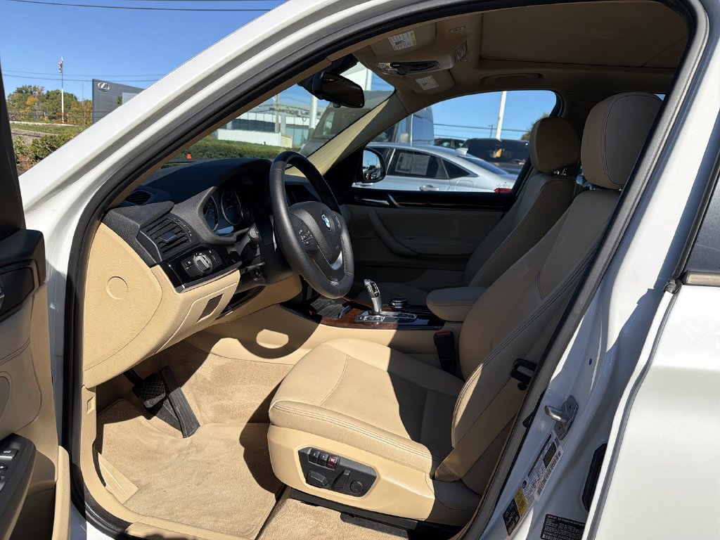 Used 2016 BMW X3 xDrive28i AWD/4WD image 10