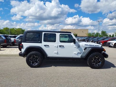 Used 2022 Jeep Wrangler Unlimited Rubicon 4xe w/ Cold Weather Group AWD/4WD image 6