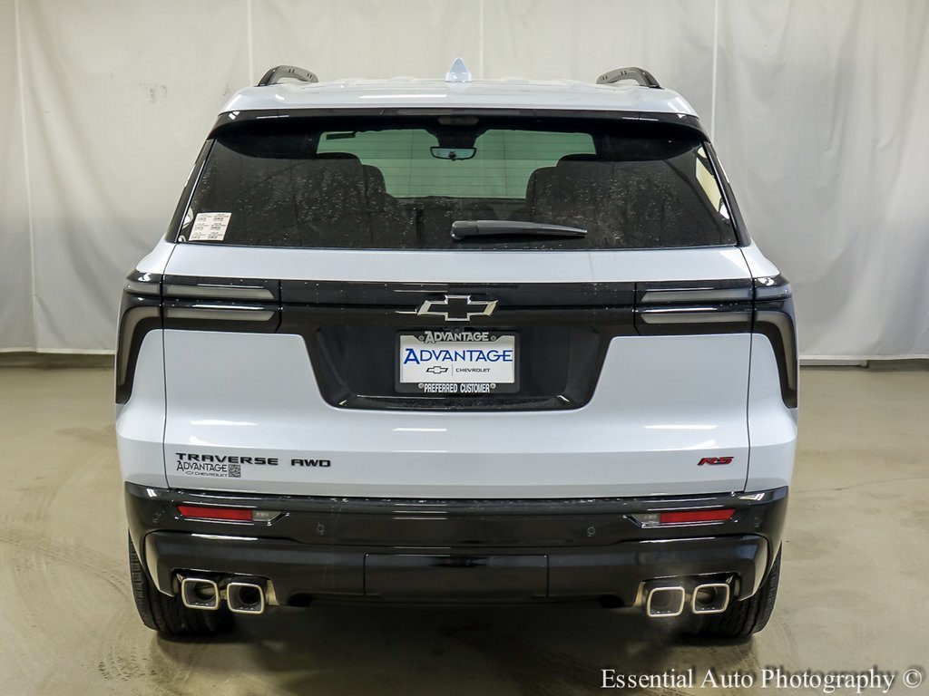 New 2026 Chevrolet Traverse RS w/ LPO, Floor Liner Package AWD/4WD image 6