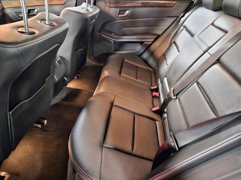Used 2016 Mercedes-Benz E 350 Sedan image 18