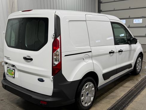 Used 2017 Ford Transit Connect XL image 3