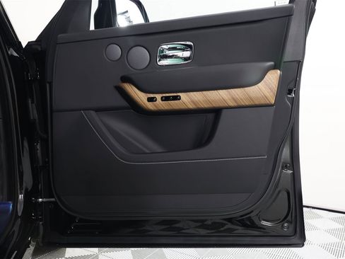 New 2026 Rolls-Royce Cullinan image 23