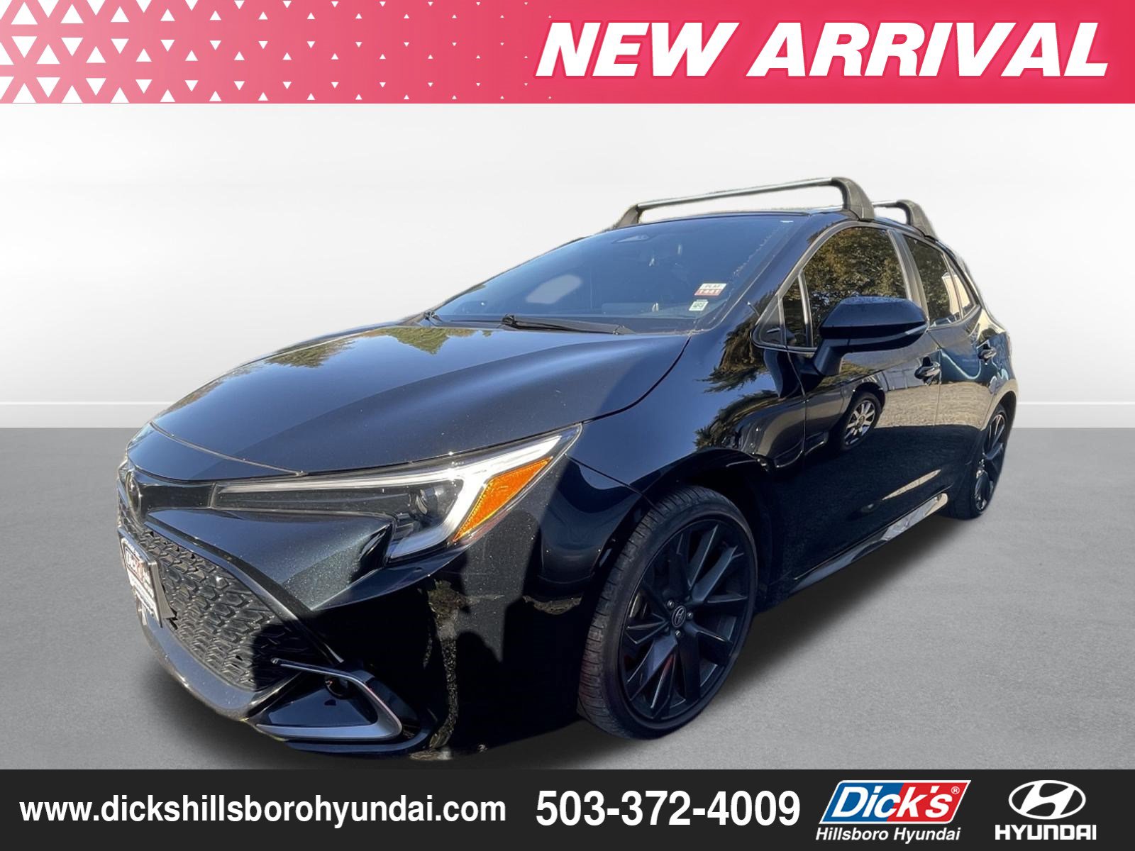 Used 2023 Toyota Corolla XSE FWD image 3