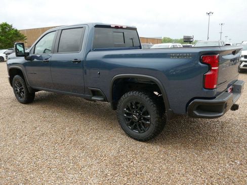 New 2026 Chevrolet Silverado 2500 LT w/ Trail Boss Package AWD/4WD image 8