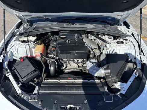 Used 2023 Chevrolet Camaro LT image 3