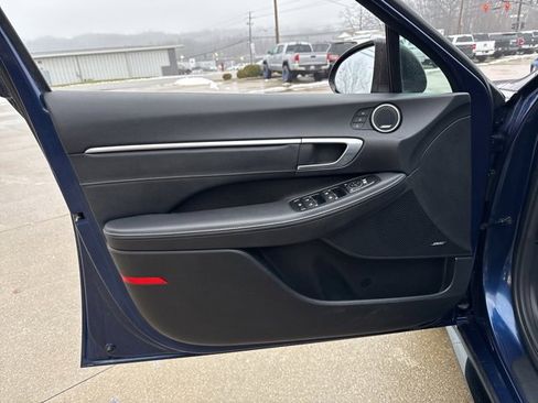 Used 2022 Hyundai Sonata Limited image 26