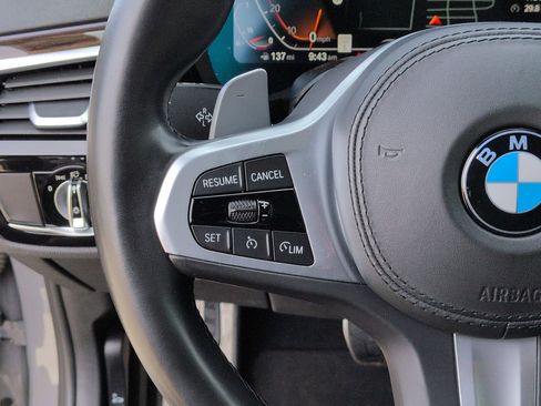 Used 2021 BMW 540i xDrive w/ M Sport Package image 19