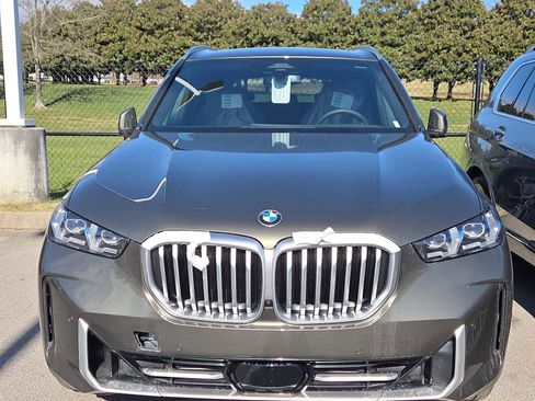 New 2026 BMW X5 xDrive40i w/ Climate Comfort Package image 9
