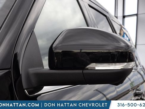 Used 2025 Ford Expedition Active AWD/4WD image 29