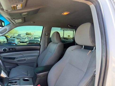 Used 2012 Toyota Tacoma 4x4 Double Cab w/ TRD Sport Pkg image 21