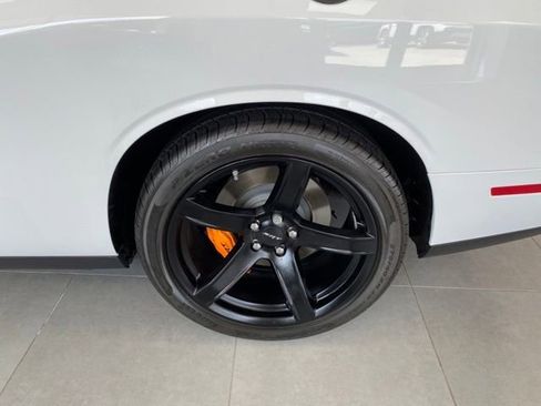 Used 2022 Dodge Challenger SRT Hellcat w/ Plus Package image 12