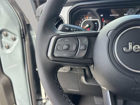 New 2025 Jeep Gladiator Willys image 26