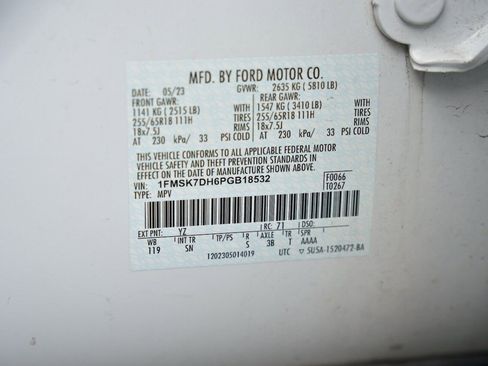 Used 2023 Ford Explorer XLT w/ Equipment Group 202A image 30