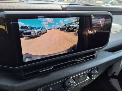 New 2026 Jeep Gladiator Sport AWD/4WD image 26
