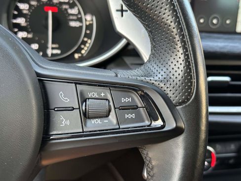 Used 2022 Alfa Romeo Stelvio Sprint image 22