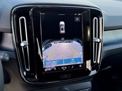 Certified 2023 Volvo XC40 Recharge Ultimate image 30