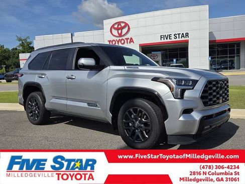 Used 2025 Toyota Sequoia Platinum AWD/4WD image 1