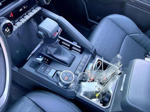 New 2025 Toyota Tacoma TRD Off-Road image 17