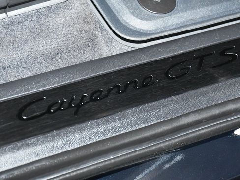 Used 2023 Porsche Cayenne GTS image 17