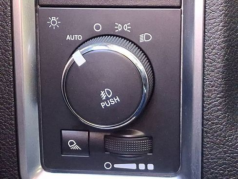 Used 2015 RAM 1500 Big Horn image 23