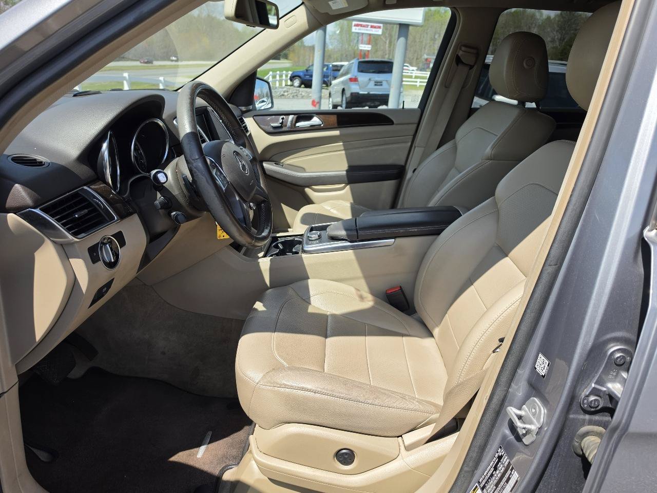 Used 2015 Mercedes-Benz ML 350 2WD image 3