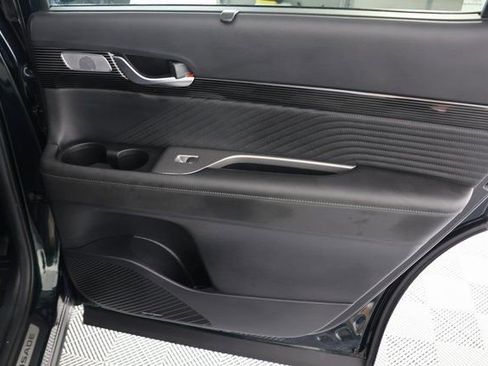 Used 2024 Hyundai Palisade Calligraphy image 30