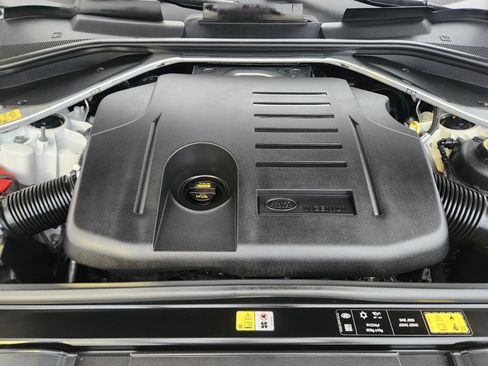 Certified 2023 Land Rover Range Rover Long Wheelbase SE image 34