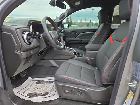 Used 2026 Chevrolet Colorado Z71 w/ Technology Package image 2