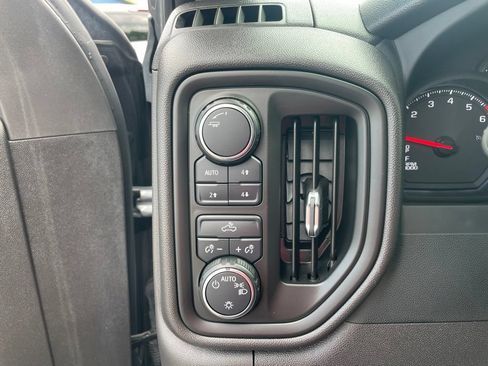 Used 2024 Chevrolet Silverado 1500 Custom Trail Boss w/ LPO, Dark Essentials Package AWD/4WD image 23
