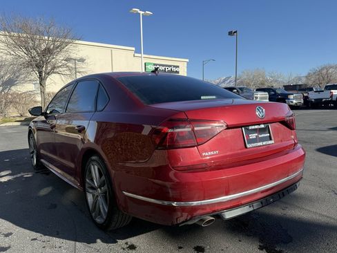 Used 2018 Volkswagen Passat 2.0T R-Line image 5