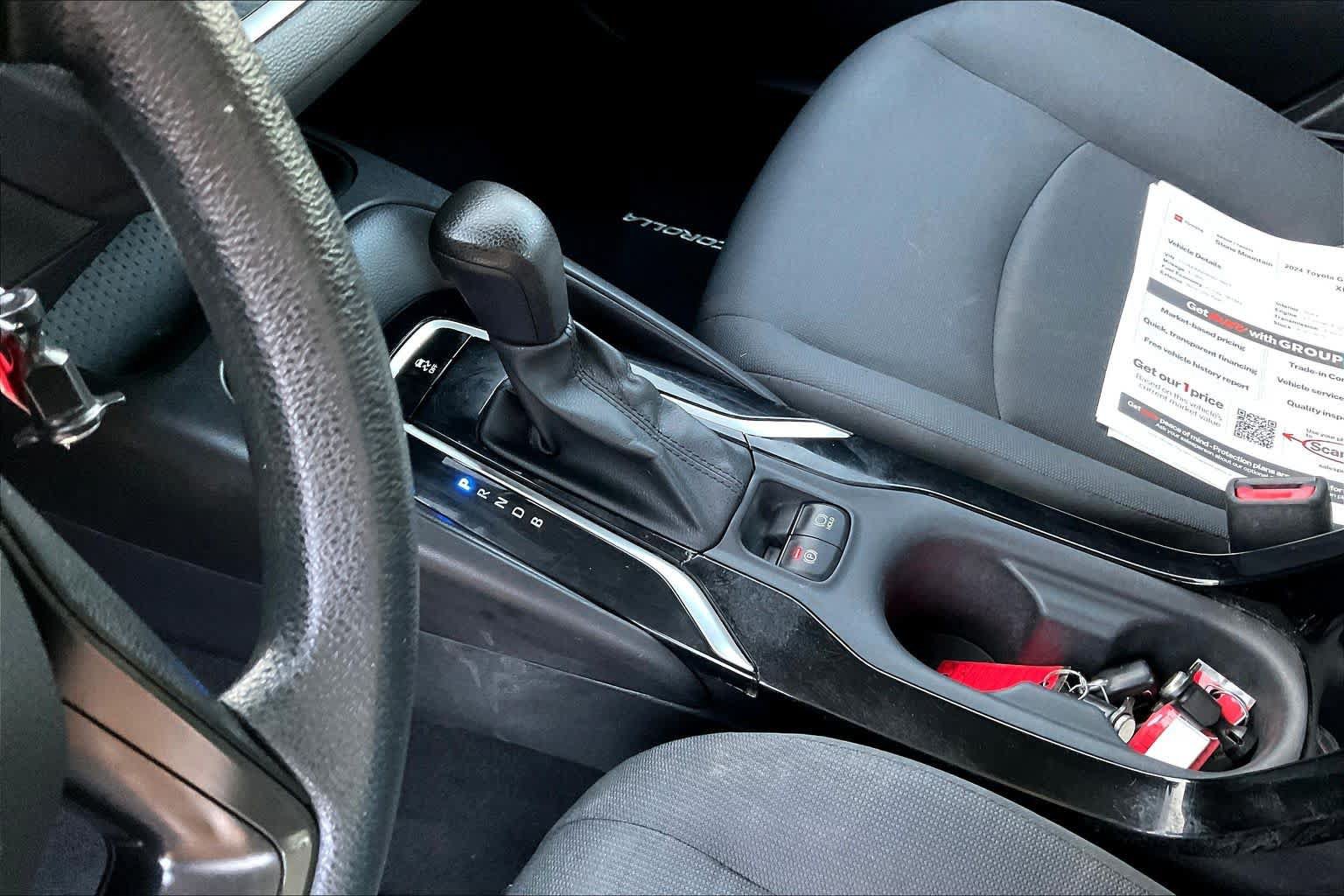 Used 2021 Toyota Corolla LE FWD image 16
