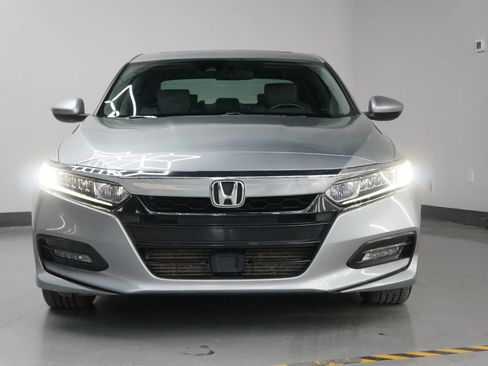 Used 2018 Honda Accord EX image 4