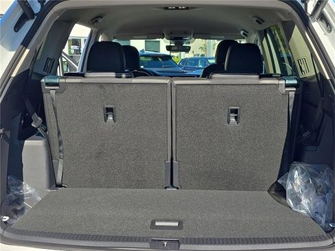 New 2026 Volkswagen Atlas SE image 28