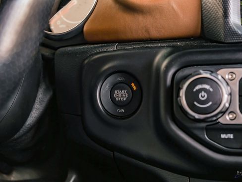 Used 2021 Jeep Wrangler Unlimited Rubicon image 92