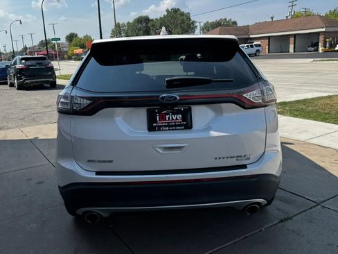 Used 2017 Ford Edge Titanium w/ Equipment Group 302A AWD/4WD image 6