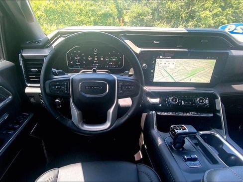 Used 2026 GMC Sierra 1500 Denali AWD/4WD image 5