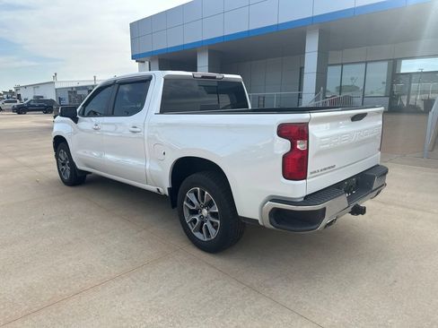 Used 2022 Chevrolet Silverado 1500 LT AWD/4WD image 31