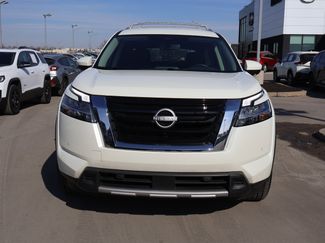 Used 2024 Nissan Pathfinder SL video 2