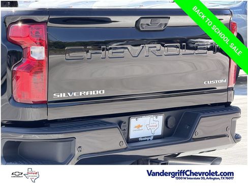 New 2026 Chevrolet Silverado 2500 Custom w/ Custom Value Package AWD/4WD image 6