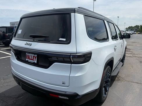 New 2026 Jeep Grand Wagoneer 4WD image 6