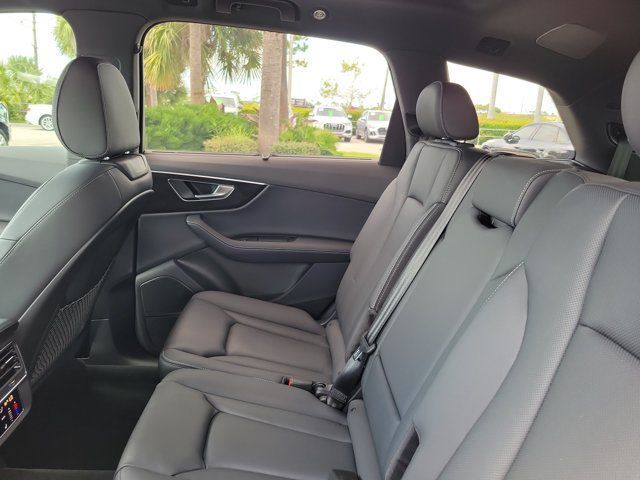 Certified 2026 Audi Q7 3.0T Premium Plus w/ Premium Plus Package AWD/4WD image 11