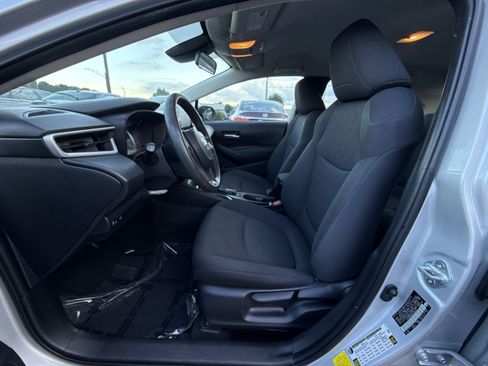 Used 2021 Toyota Corolla LE FWD image 13