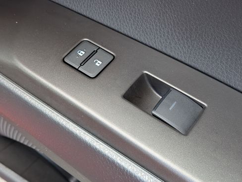 Used 2023 Toyota Camry LE image 34