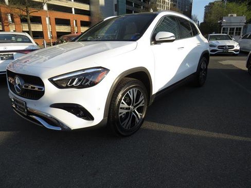 Used 2026 Mercedes-Benz GLA 250 4MATIC image 1