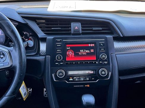 Used 2017 Honda Civic Sport image 6