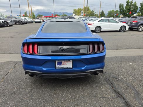 Used 2019 Ford Mustang Coupe w/ Black Accent Package RWD image 6