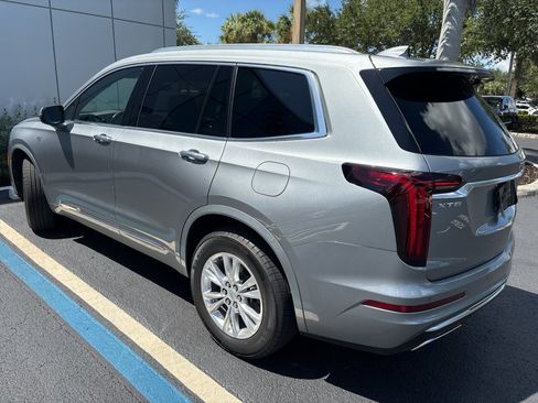 Used 2025 Cadillac XT6 Luxury FWD image 5