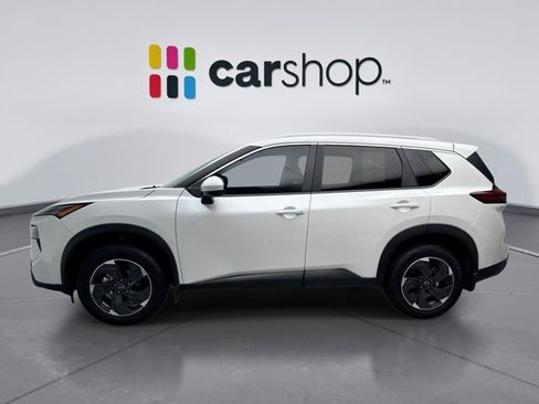 Used 2026 Nissan Rogue SV w/ SV Premium Package AWD/4WD image 2