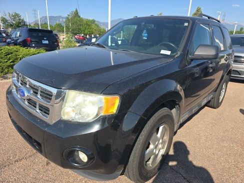 Used 2011 Ford Escape XLT FWD image 3